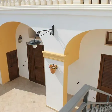 Palazzo Nesca * غاليانو دل كابو
