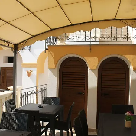 Palazzo Nesca * غاليانو دل كابو